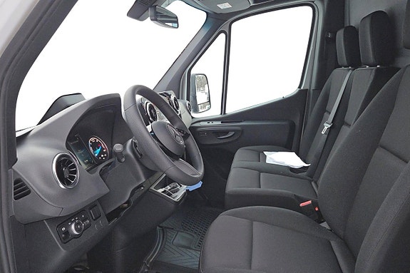Mercedes-Benz eSprinter 314 7 of 11