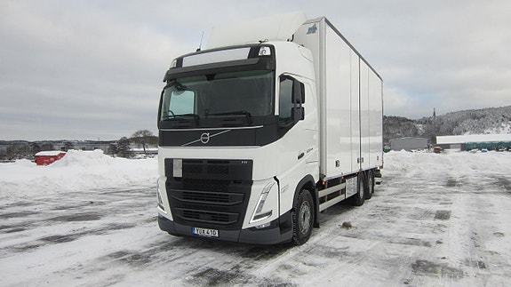 Volvo FH Fjärrbil / Öppningsbar sida.