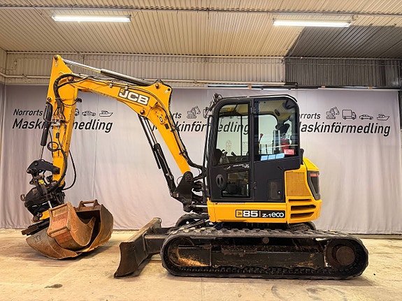 Jcb 85z - NYSERVAD / D-VÄRMARE GSM START / CENTRALSMÖRJNING