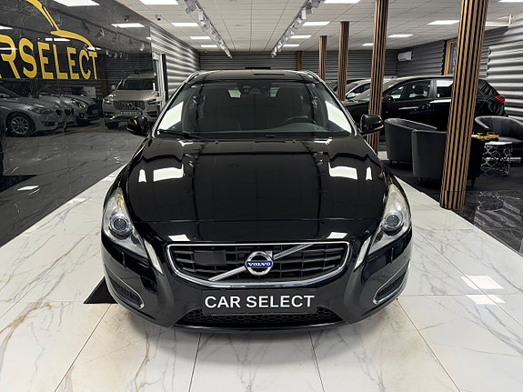 Volvo V60 8 of 24