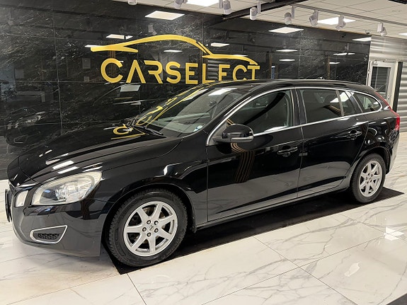 Volvo V60 2 of 24