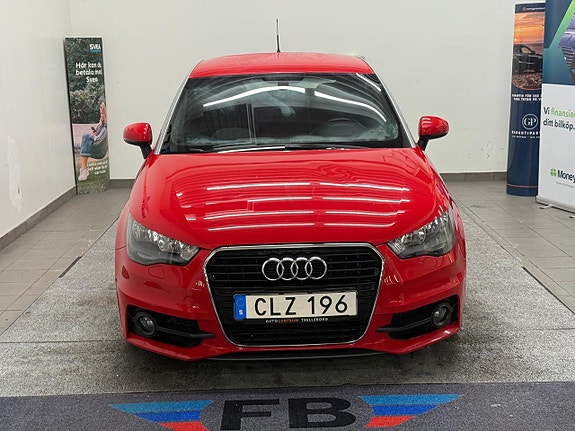Audi A1 2 of 5