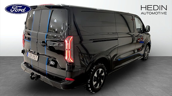 Begagnad bil till salu: Ford e-custom - 2026 - Svart - 218 Hk - Skåpbil ...