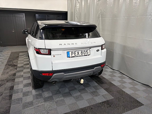 Land Rover Range Rover Evoque 4 of 5