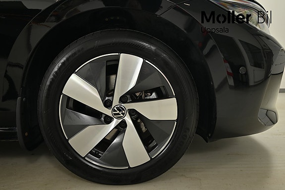 Volkswagen Passat 10 of 10