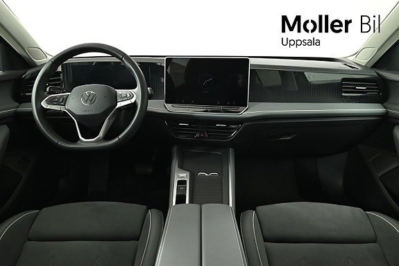 Volkswagen Passat 8 of 10
