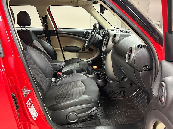 MINI Countryman Cooper 8 of 11
