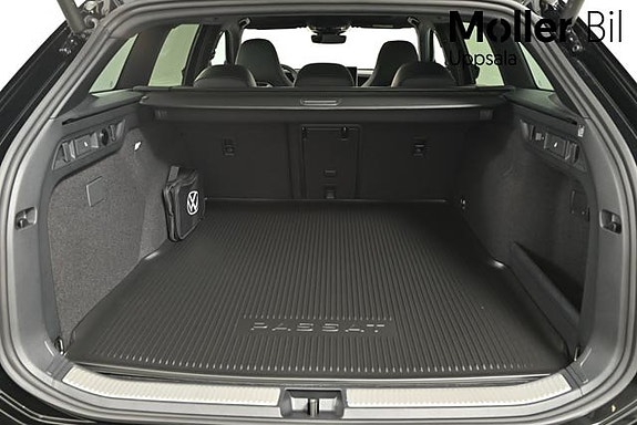 Volkswagen Passat 9 of 10