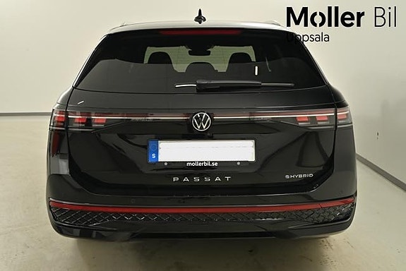 Volkswagen Passat 6 of 10
