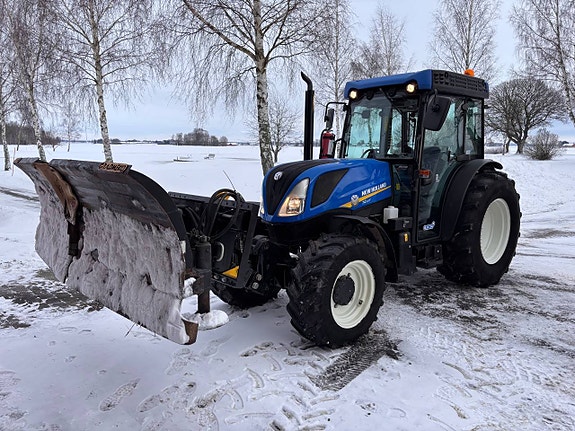 New Holland T4.100F Vikplog