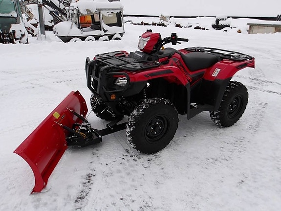 Honda 520 Rubicon Discover med snöblad