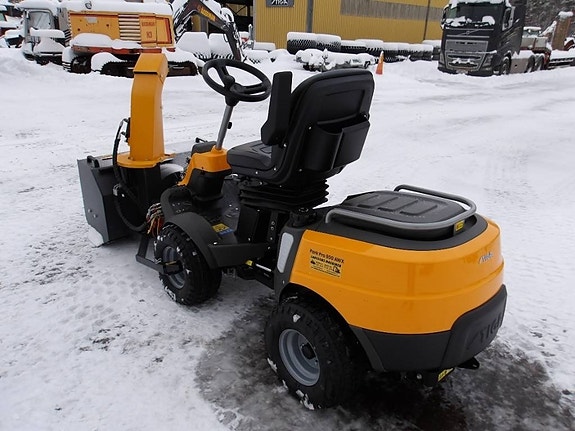 Stiga Park Pro 900 AWX med 125 Pro QF och Pro Snöslunga 4 of 5