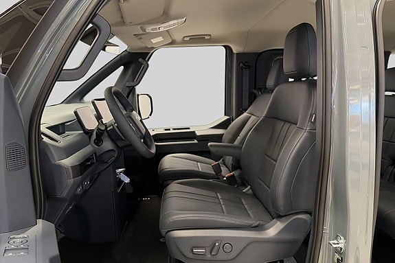 Kia PV5 8 of 18