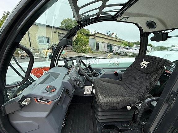 Teleskoplastare BOBCAT T35.105LRB 10 of 11