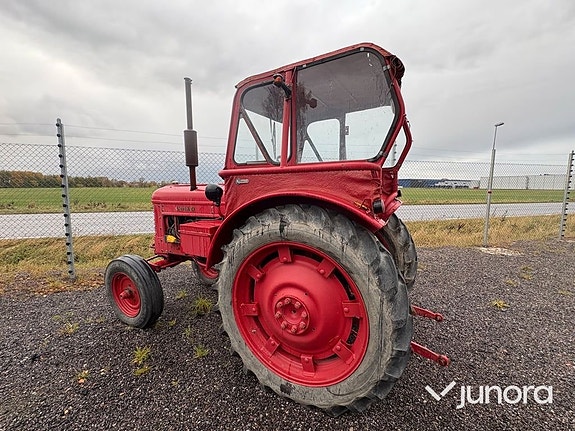 Traktor - Volvo T33, Perkins L4-diesel 3 of 30
