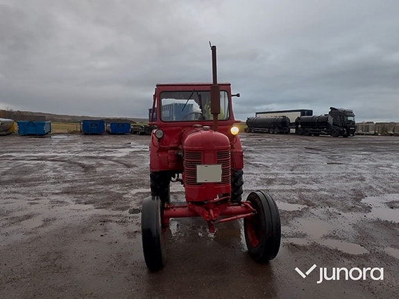 Traktor - Volvo T33, Perkins L4-diesel 8 of 30