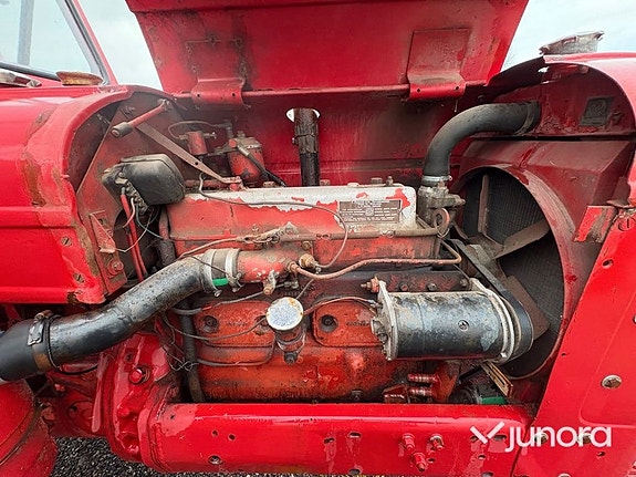 Traktor - Volvo T33, Perkins L4-diesel 29 of 30