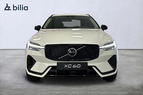 Volvo XC60 5 of 23