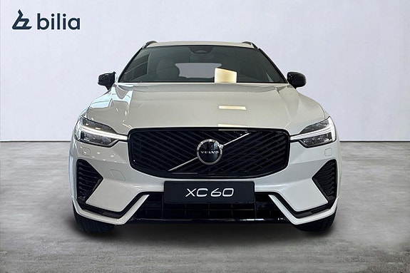 Volvo XC60 6 of 22