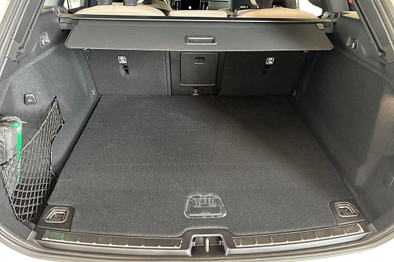 Volvo XC60 13 of 22