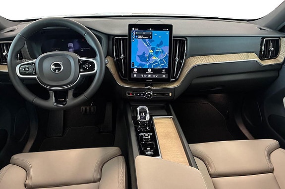 Volvo XC60 10 of 22