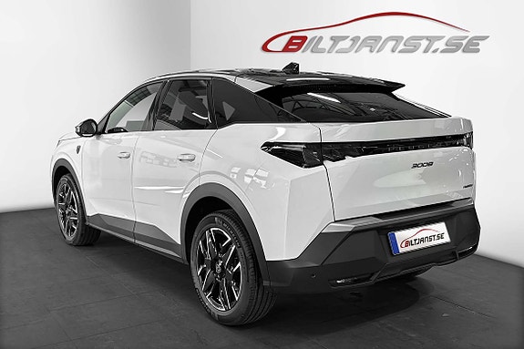 Peugeot 3008 3 of 5