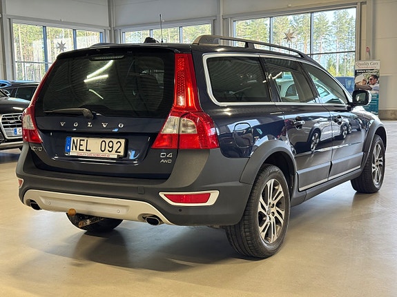 Volvo XC70 4 of 5
