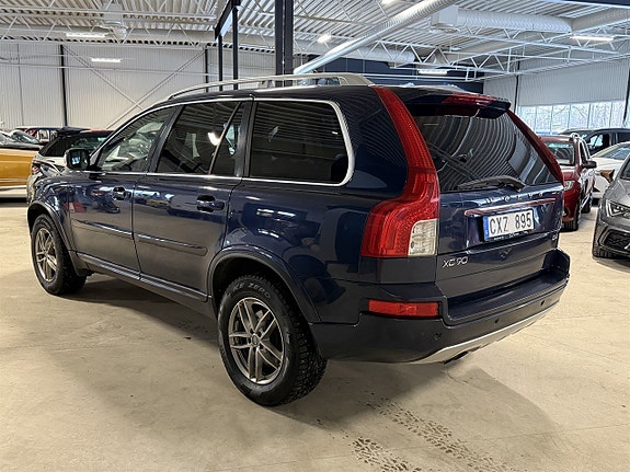 Volvo XC90 5 of 11