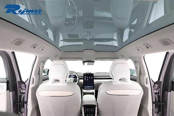 Volvo ES90 20 of 25