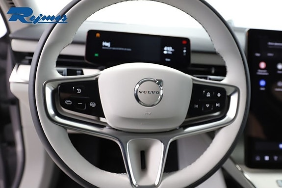 Volvo ES90 13 of 25
