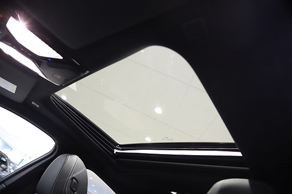 BMW i4 16 of 16