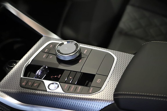 BMW i4 12 of 16