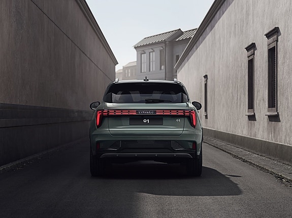 Lynk & Co 01 3 of 6