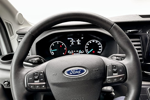 Ford Transit 7 of 9