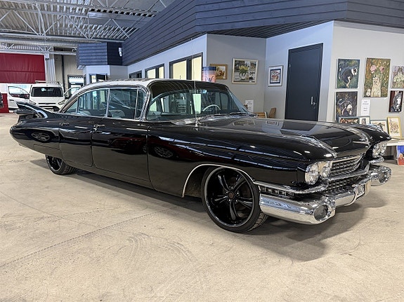 Cadillac Deville 6 of 19