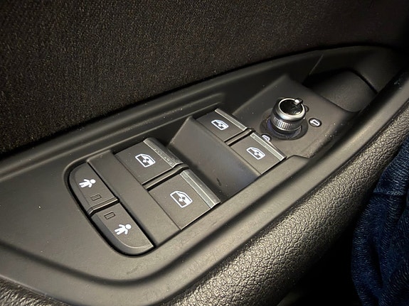 Audi A4 15 of 27