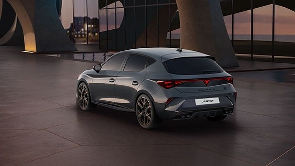 Cupra Leon 2 of 5