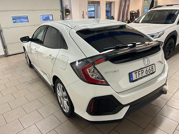 Honda Civic 4 of 5