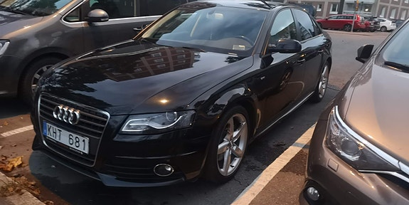 Audi A4 3 of 19