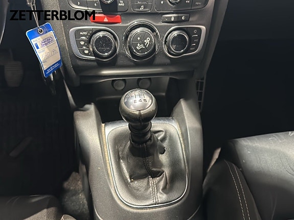 Citroen C4 14 of 17