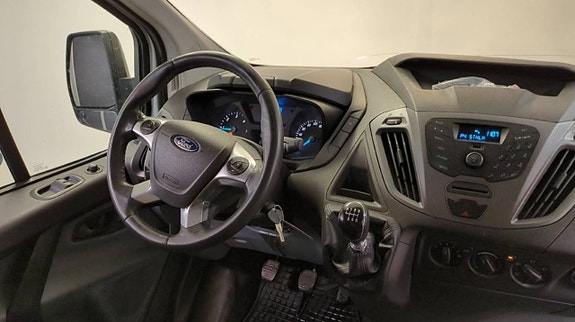 Ford Transit Custom 7 of 8