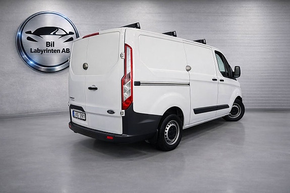 Ford Transit Custom 4 of 5