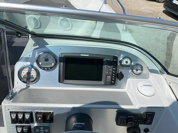 Silver 650 Eagle | Mercury Verado 175 10 of 12