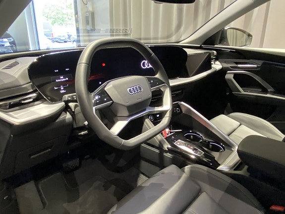 Audi Q5 8 of 19