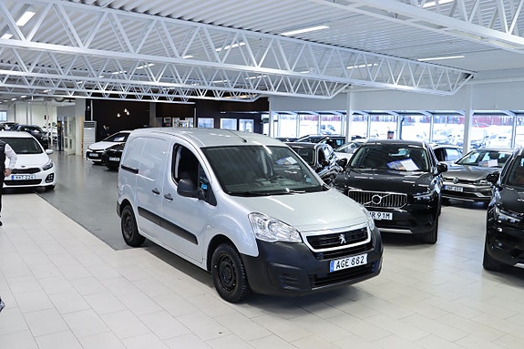 Peugeot Partner 3 of 5