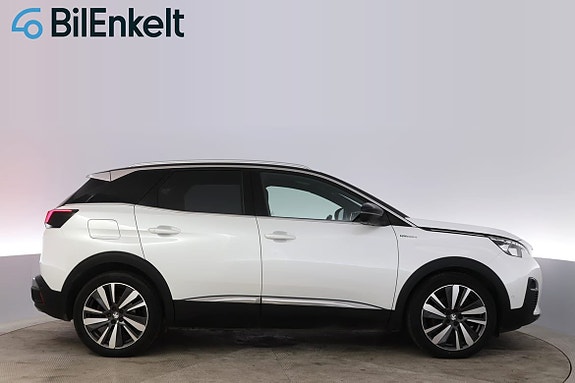 Peugeot 3008 2 of 5