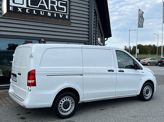 Mercedes-Benz eVito 111 4 of 5