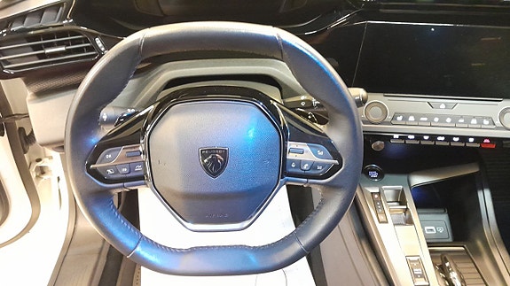 Peugeot 308 13 of 20