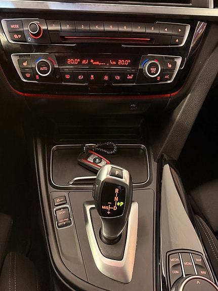 BMW 320 16 of 20