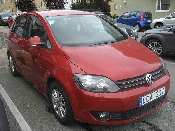 Volkswagen Golf Plus 2 of 16